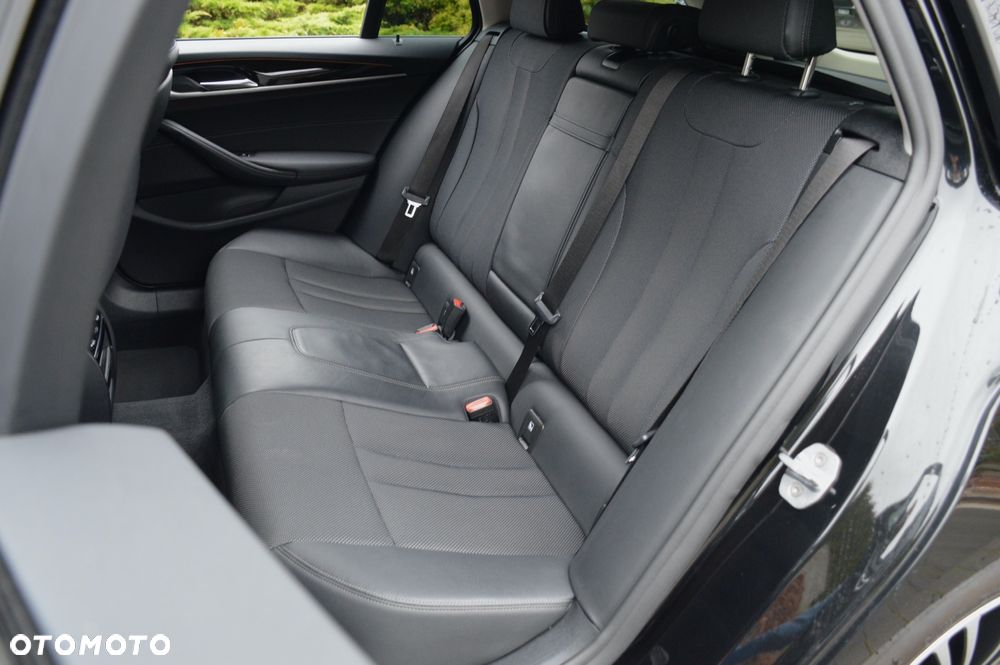 BMW Seria 5 520d xDrive Sport Line sport - 21