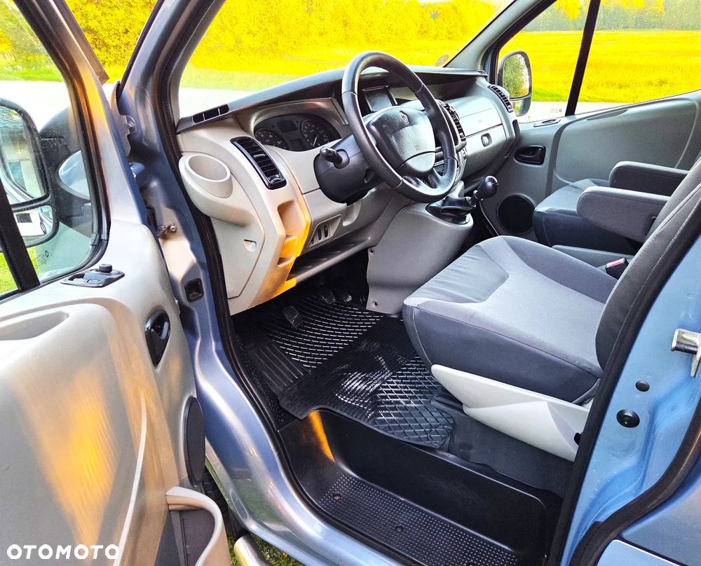 Renault Trafic - 18