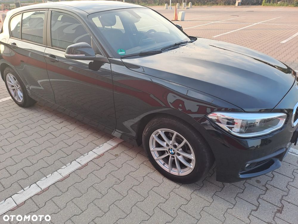 BMW Seria 1 120i Advantage - 4