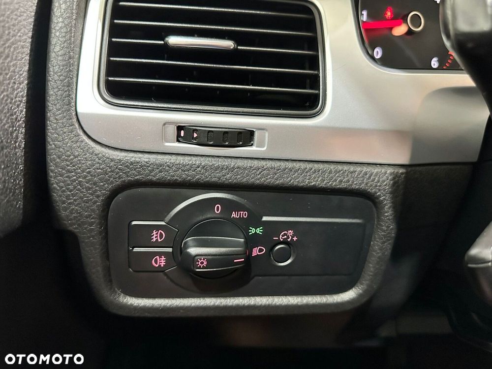 Volkswagen Touareg - 32