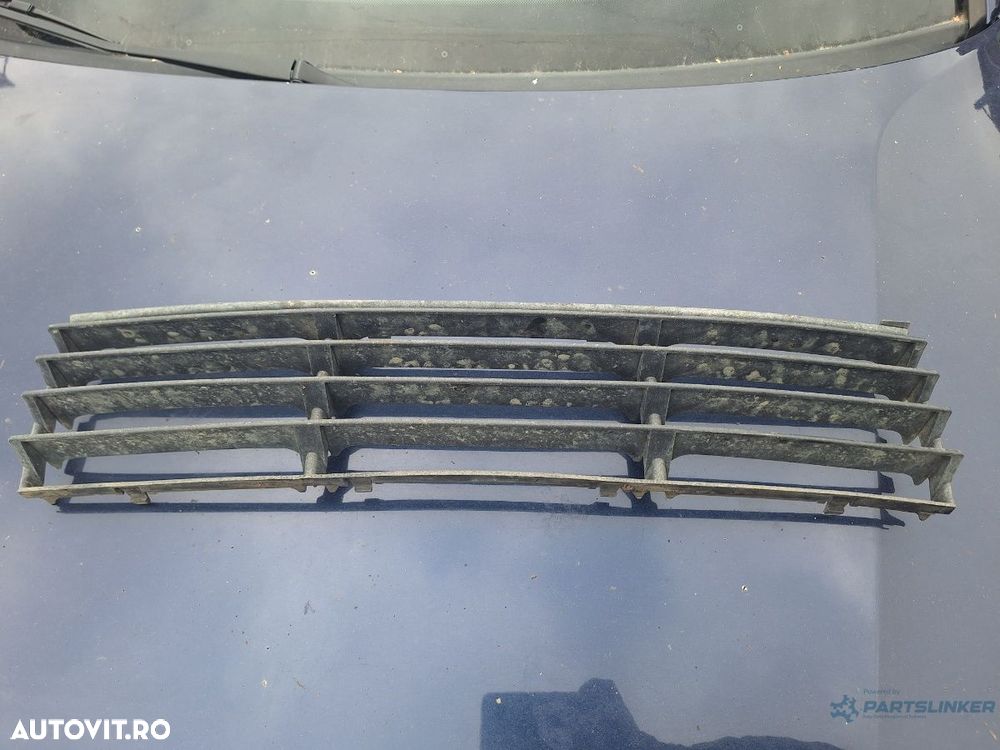 Grilă inferioară bară de protecție față VOLKSWAGEN PASSAT 3B3 2000 1.9 TDI AWX 96KW|130HP 2000 - 3