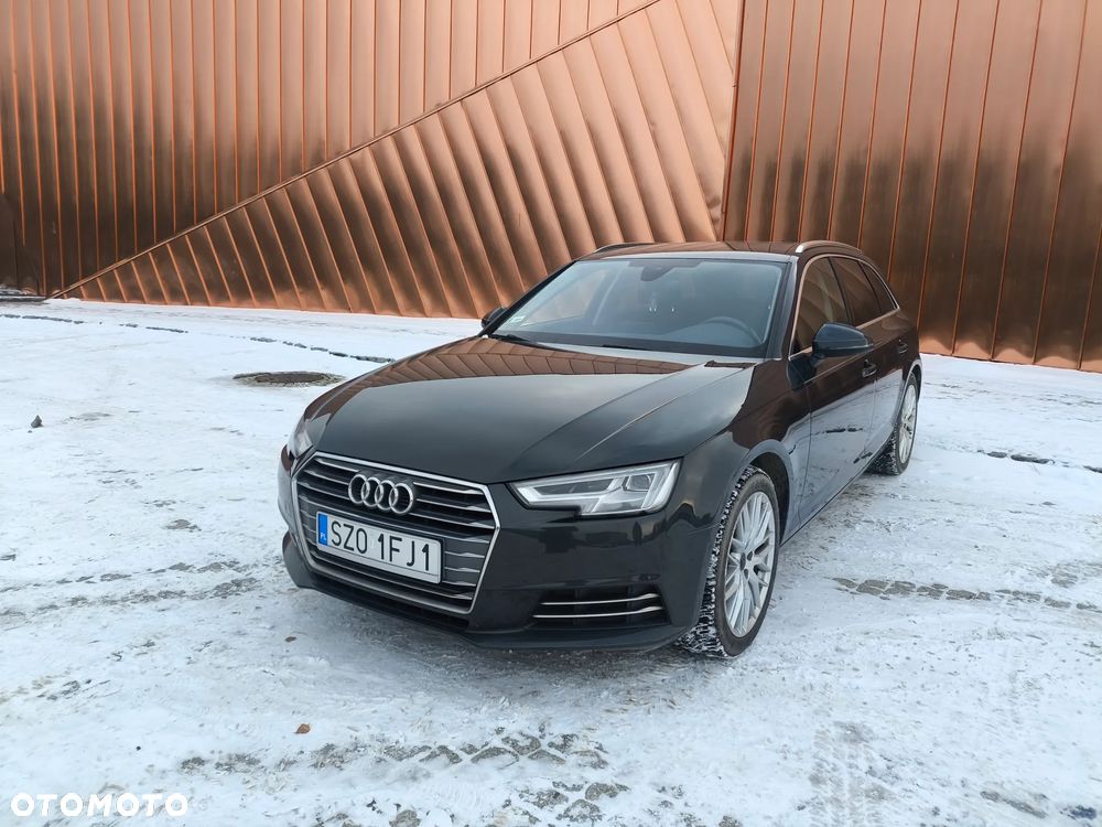 Audi A4 Avant 2.0 TFSI ultra S tronic - 1