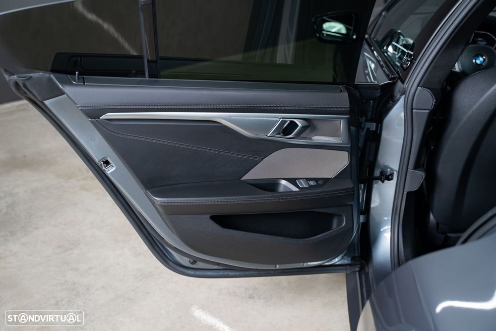 BMW 840 Gran Coupé d xDrive Pack M - 50