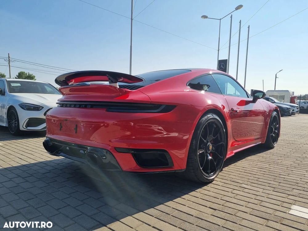 Porsche 911-TURBO-S - 28