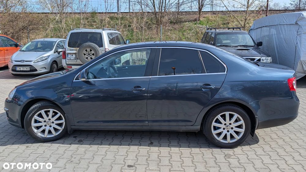 Volkswagen Jetta 1.6 TDI DPF Comfortline - 7
