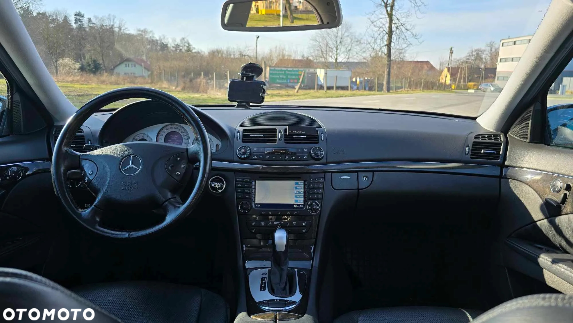 Mercedes-Benz Klasa E 500 4-Matic Avantgarde - 14