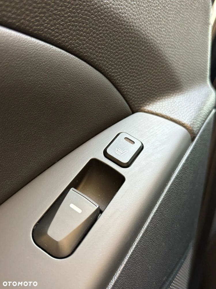 Hyundai ix35 2.0 GDI Premium 4WD - 24