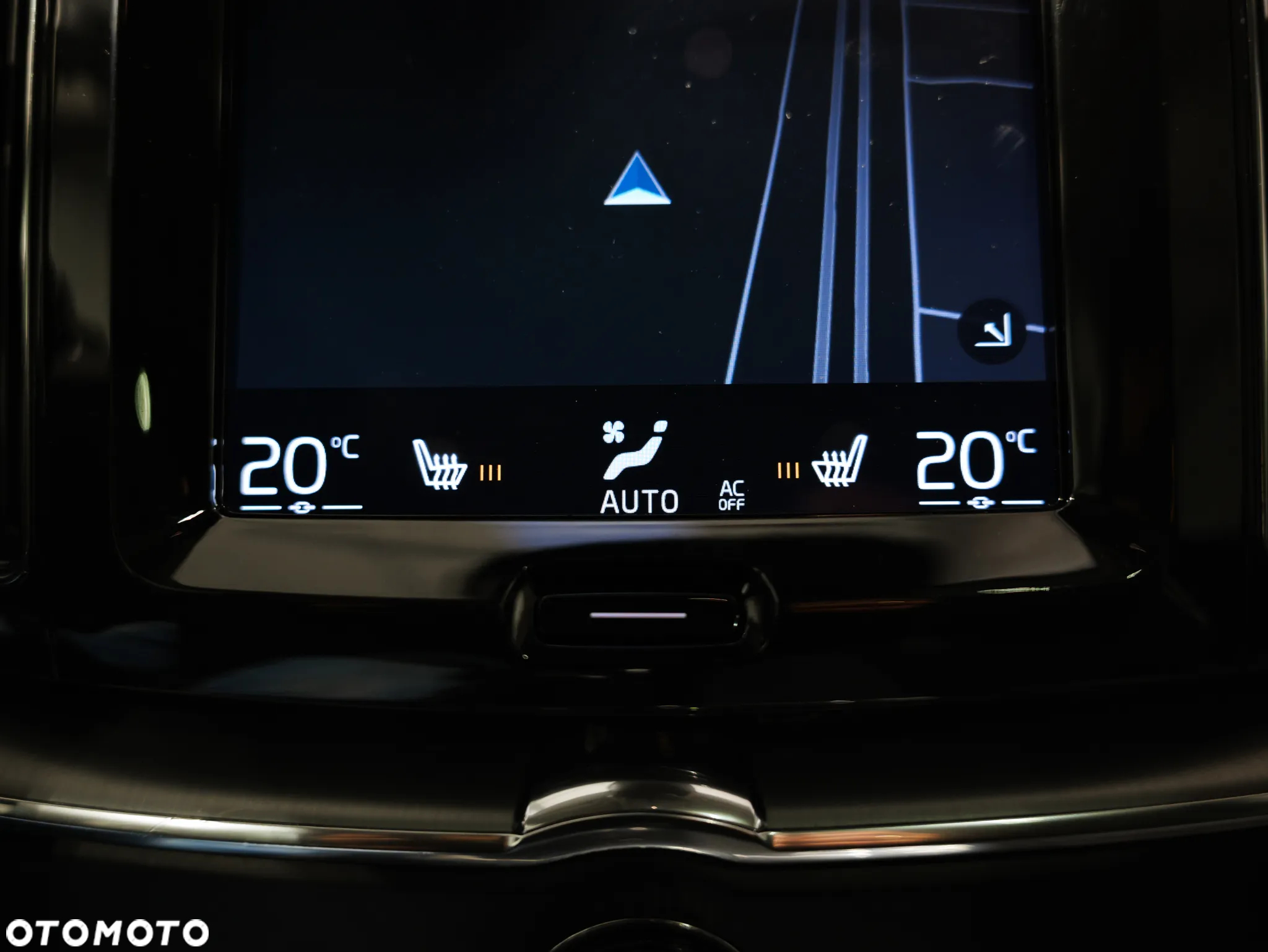Volvo XC 60 - 35