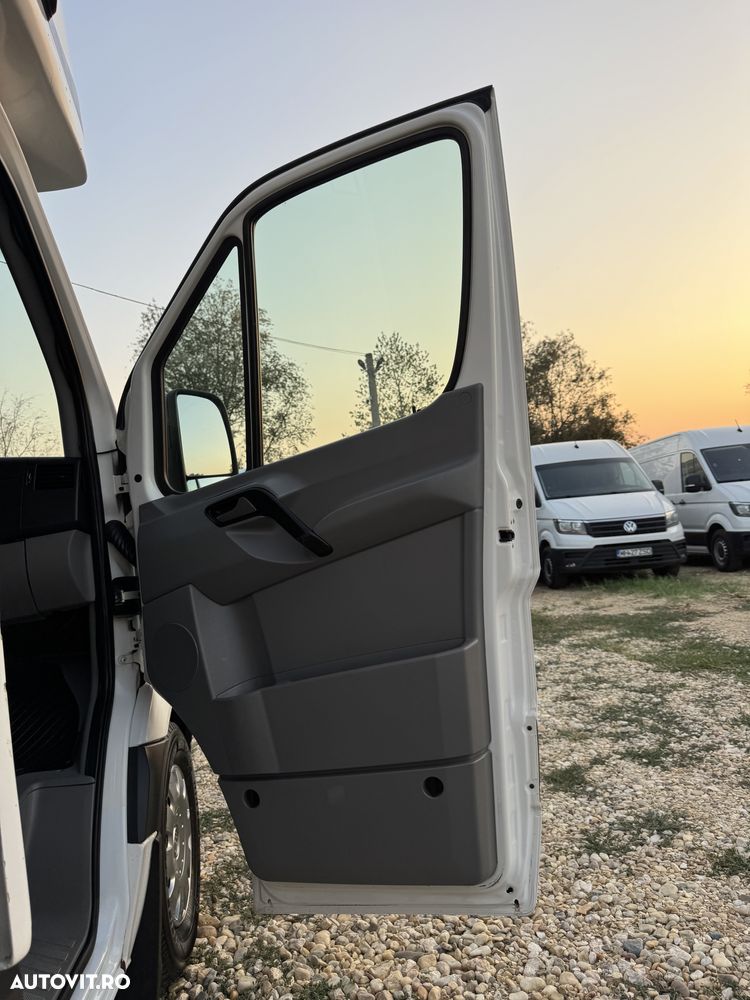 Volkswagen Crafter 2.0Tdi 136Cp - 27