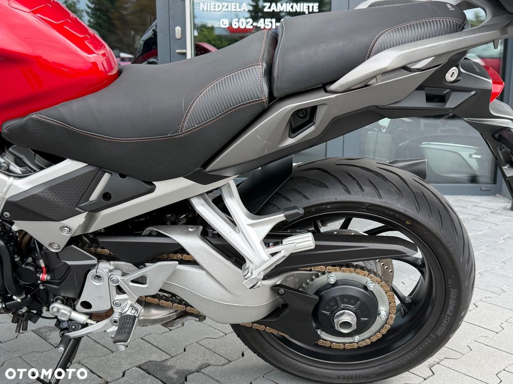Honda VFR - 33