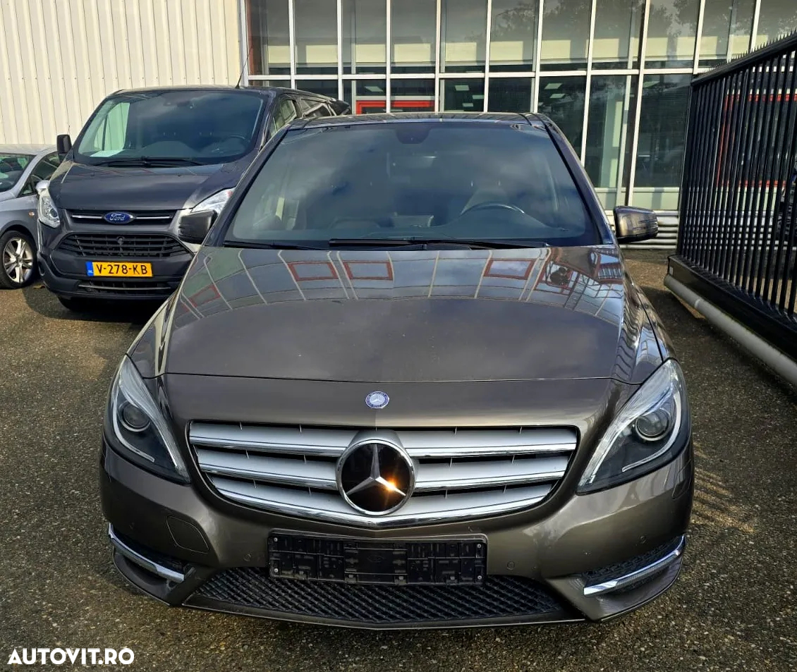 Mercedes-Benz B - 3