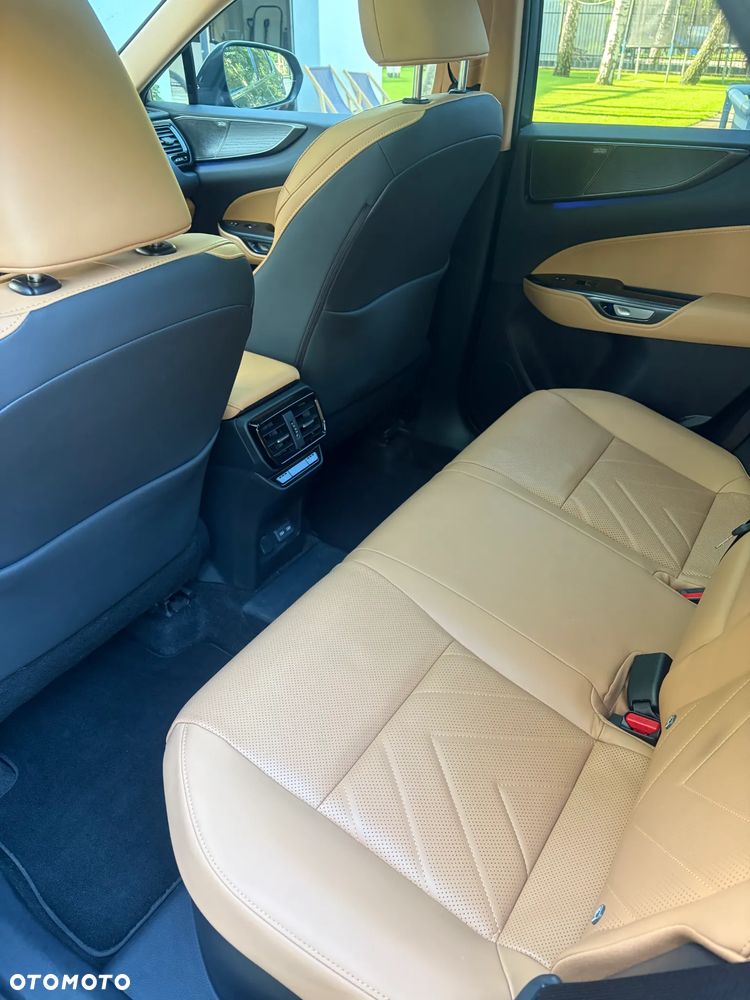 Lexus NX - 18
