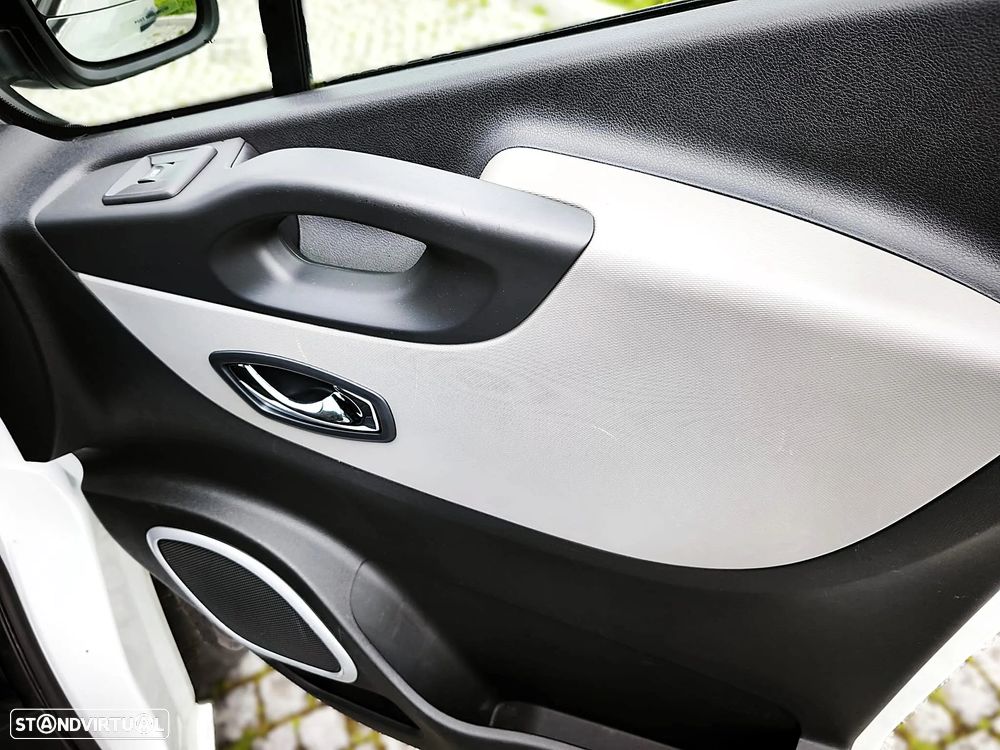 Renault Trafic 1.6 DCI 97.000kms - 15