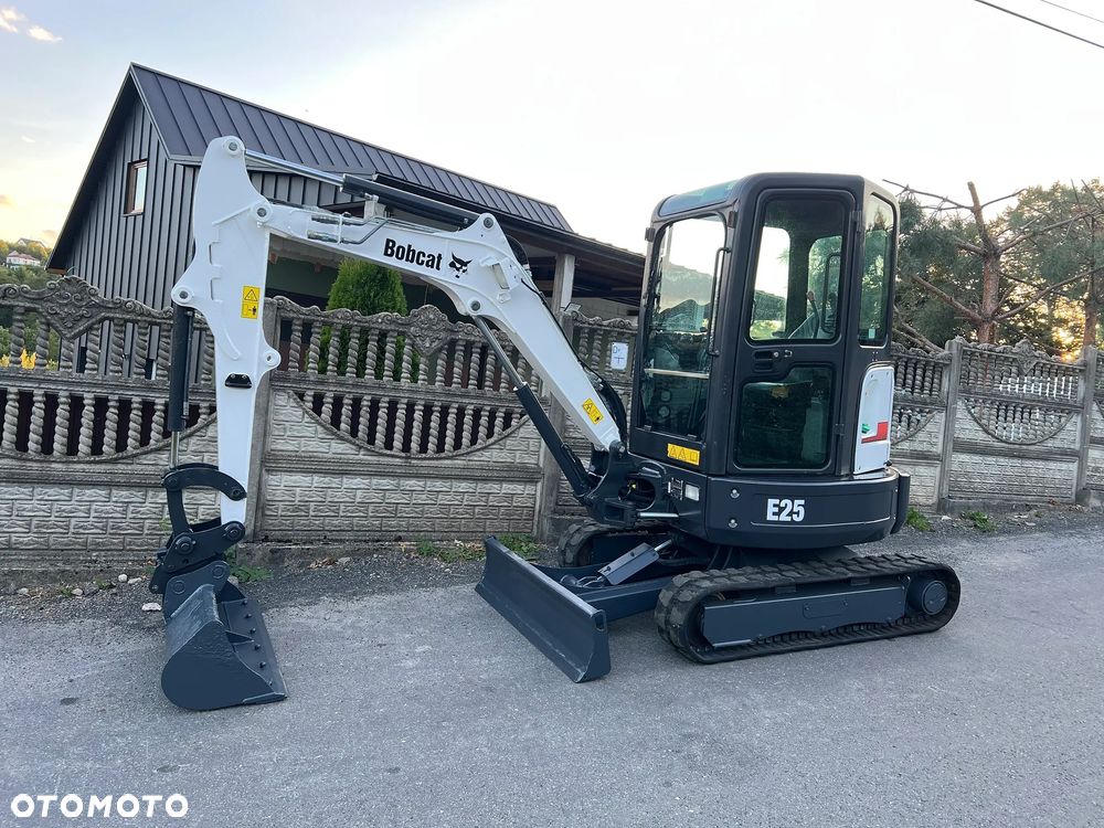 Bobcat E25 * Mini Koparka * BOBCAT * Zerowy Obrys * 3 Tony * Stan IDEALNY * - 2