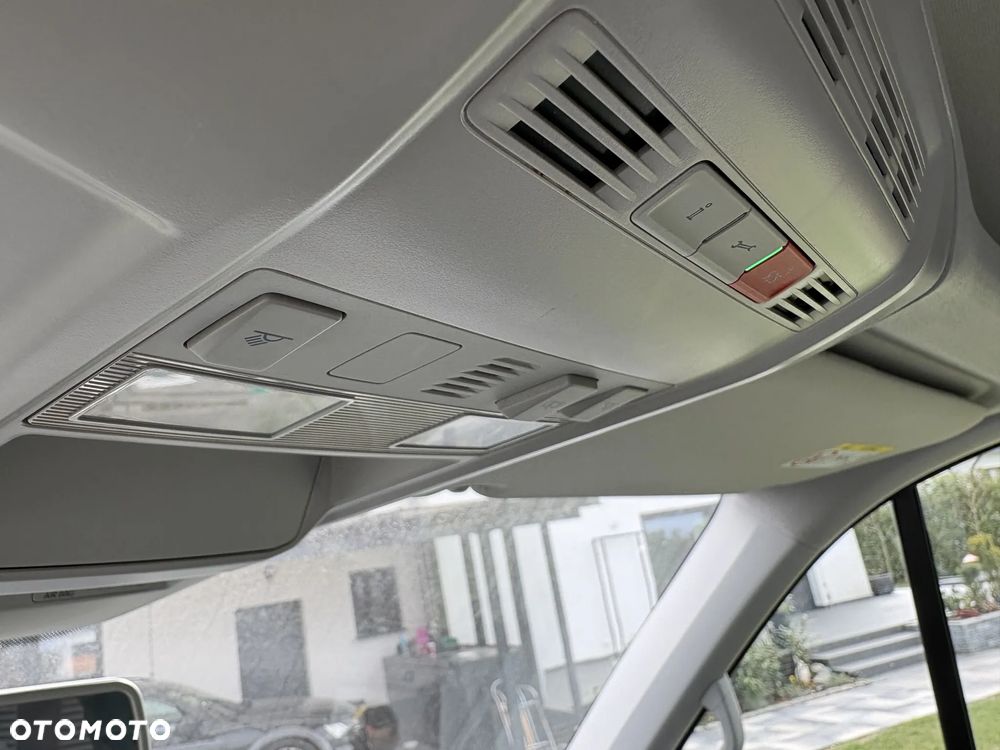 Volkswagen Grand California - 14