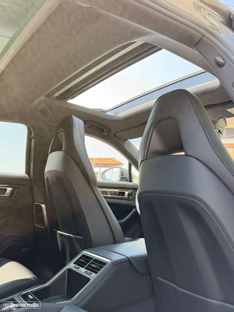 Porsche Panamera 4 S - 10