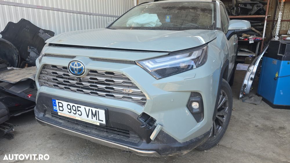 Toyota RAV4 - 2