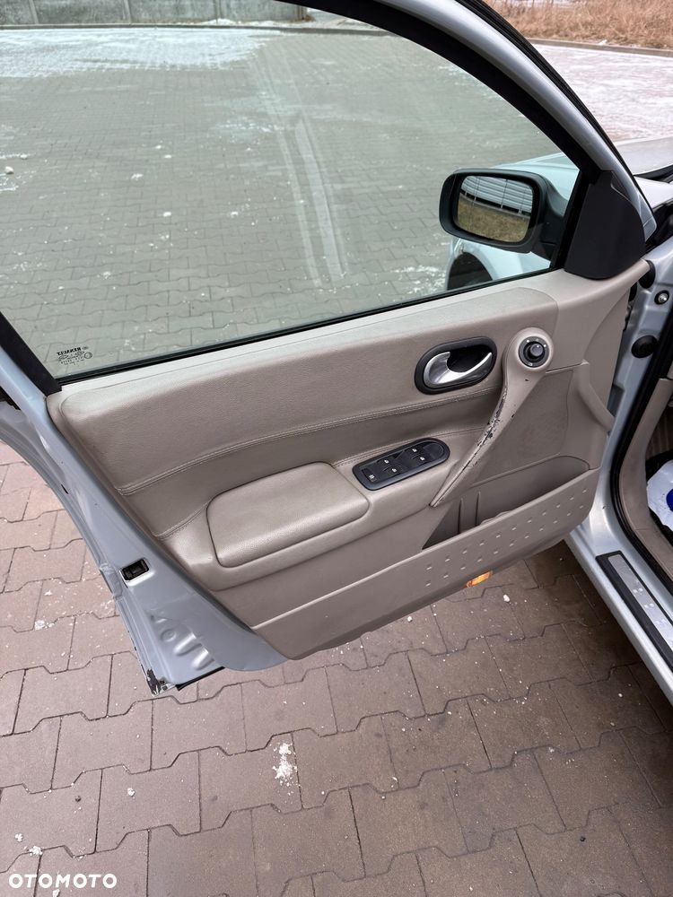 Renault Megane 1.6 Confort Privilege - 16