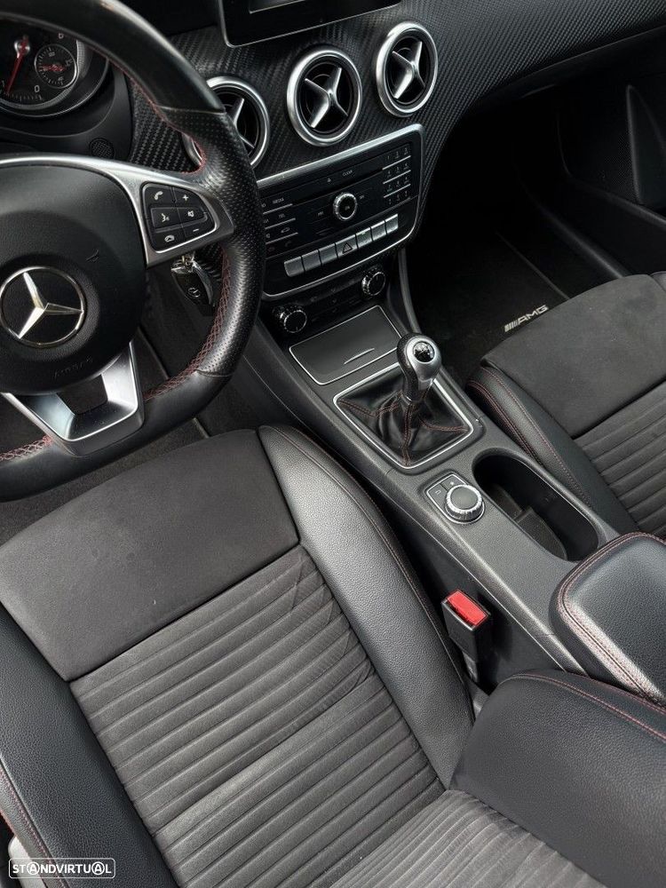 Mercedes-Benz A 180 d AMG Line - 21