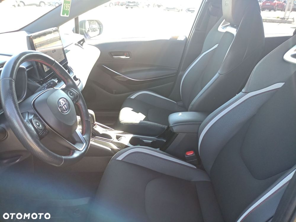 Toyota Corolla 2.0 Hybrid GR Sport Dynamic - 14