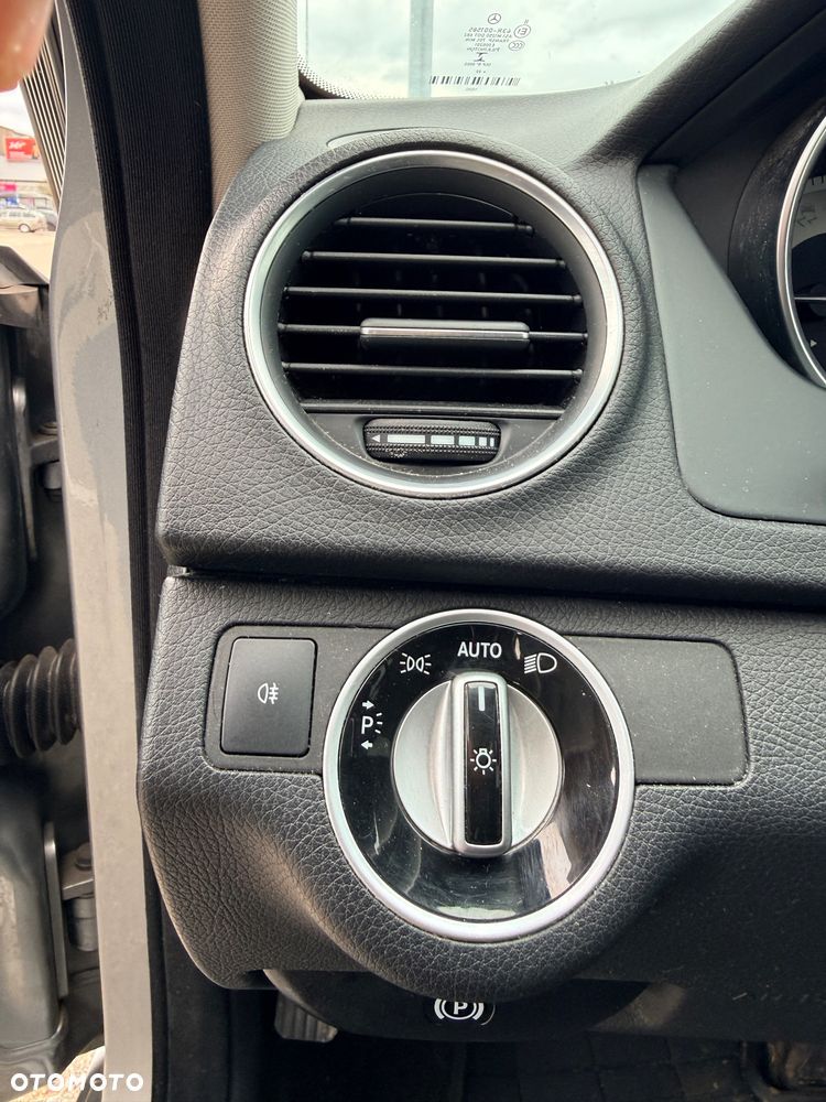Mercedes-Benz Klasa C 350 CDI BlueEff Avantgarde - 18