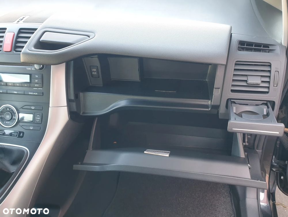 Toyota Auris - 17