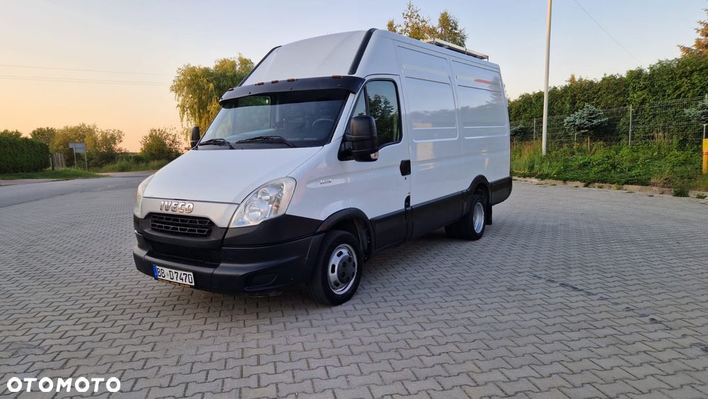 Iveco DAILY 35C13 Klima Elektryka Tempomat Na Bliźniaku Furgon 3os. Hak Serwis - 1