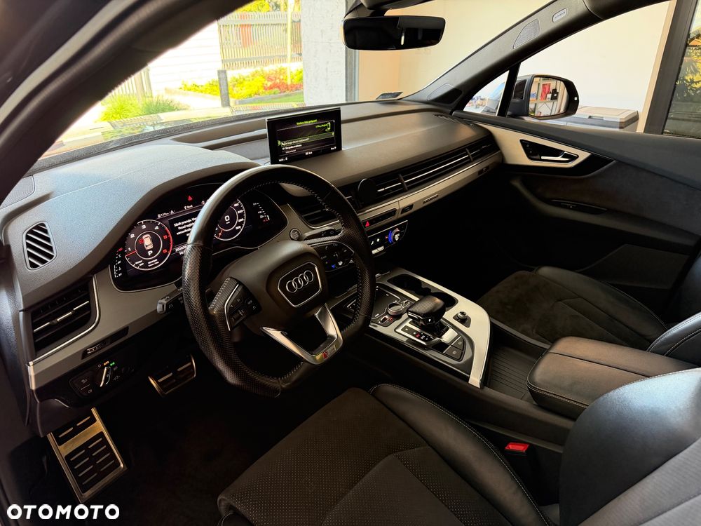 Audi Q7 - 9