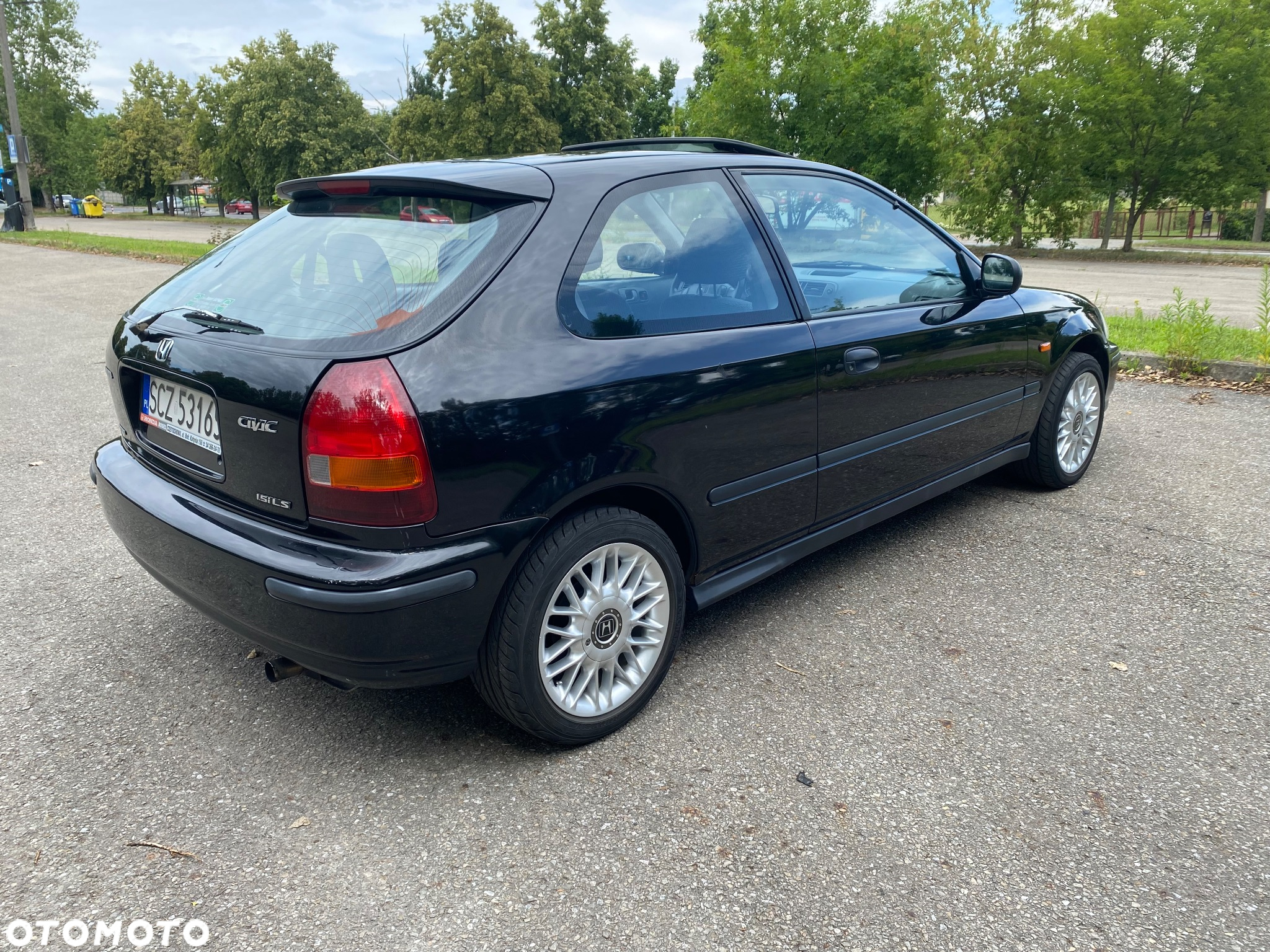 Honda Civic 1.5i VTEC LS - 2