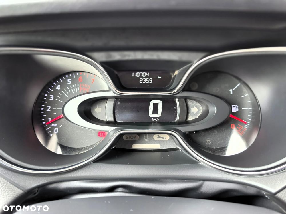 Renault Captur - 19