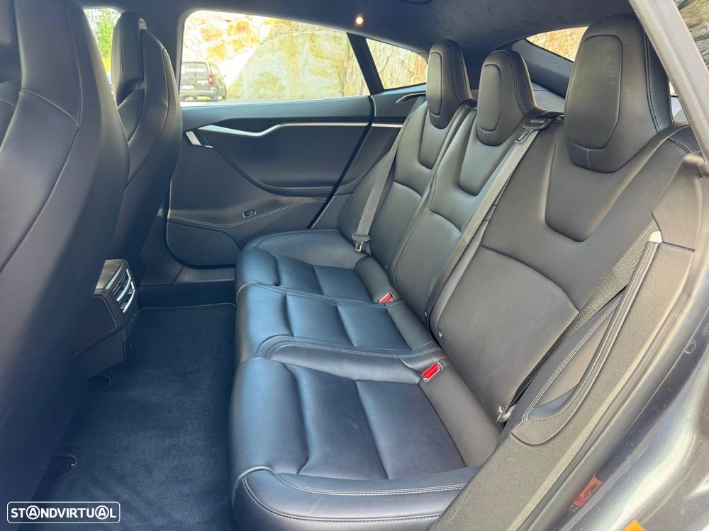 Tesla Model S 100D - 10