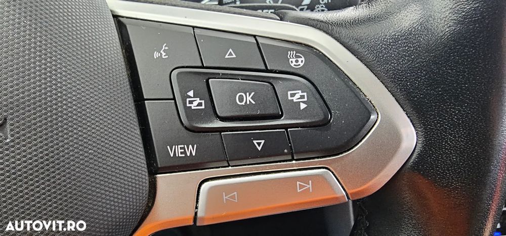 Volkswagen Passat 2.0 TDI SCR DSG Business - 11