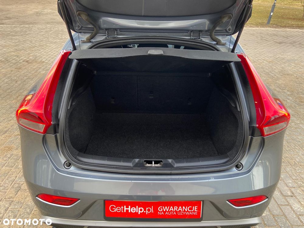 Volvo V40 D2 Kinetic - 9