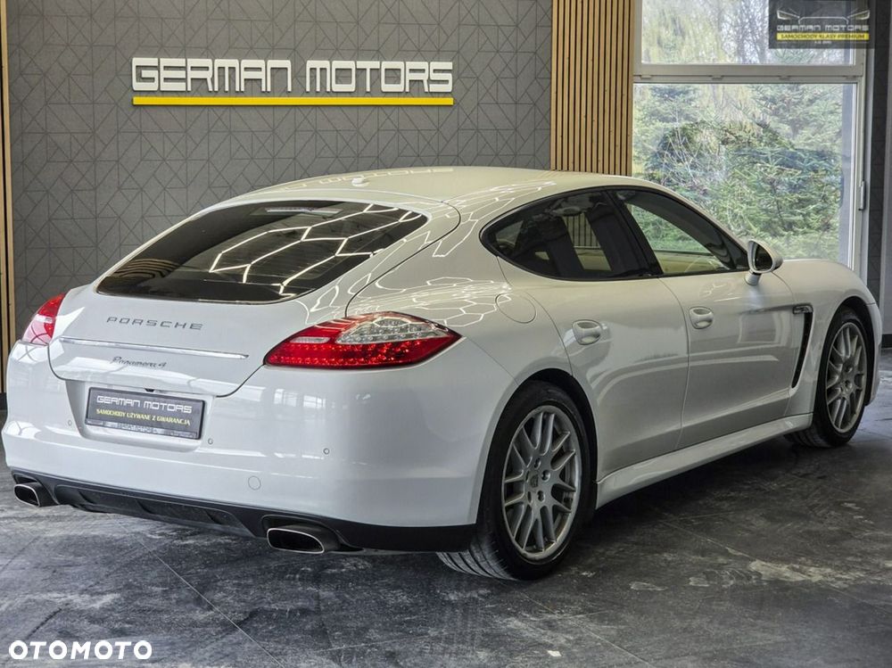 Porsche Panamera 4 PDK Edition - 16
