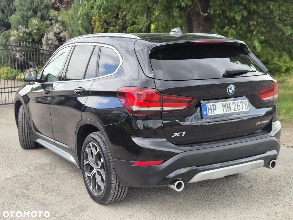 BMW X1 xDrive18d xLine - 8