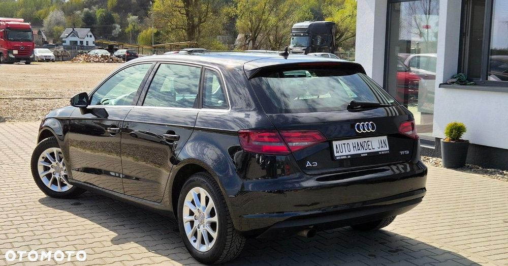 Audi A3 Sportback - 4