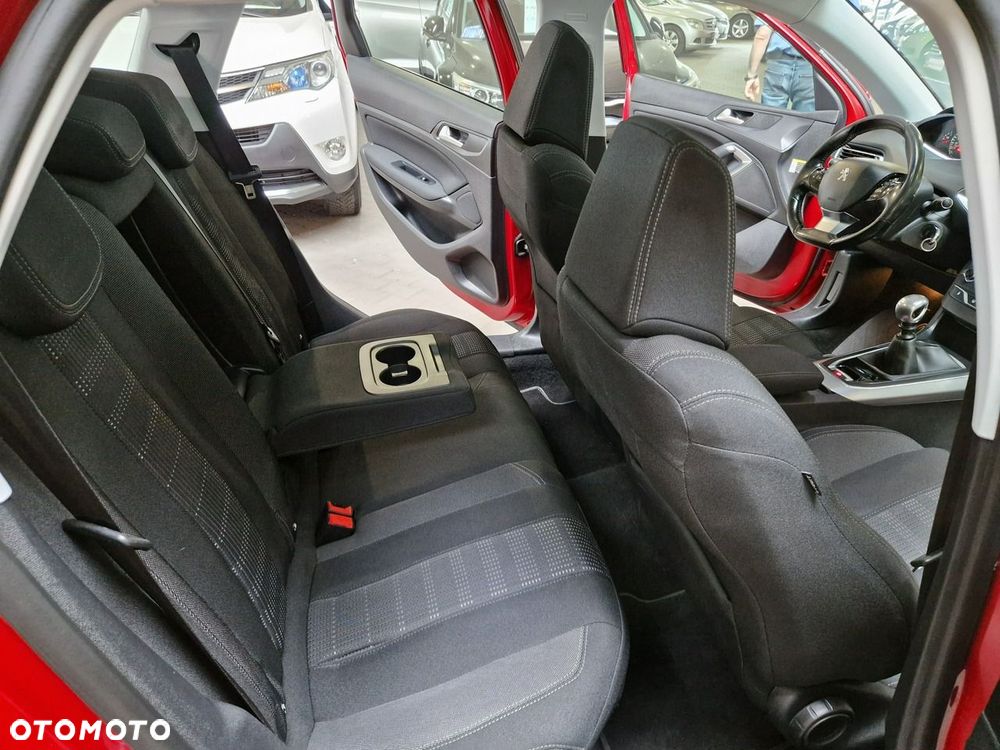 Peugeot 308 - 18