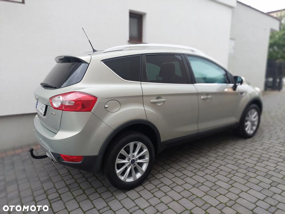 Ford Kuga 2.0 TDCi Titanium - 24
