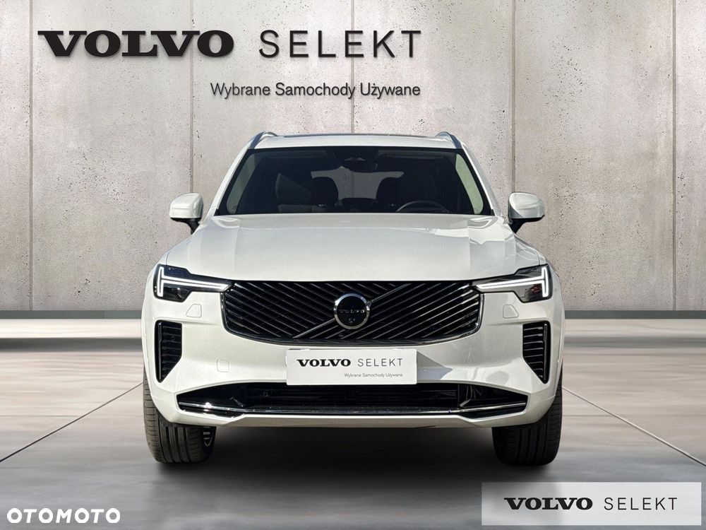 Volvo XC 90 - 8