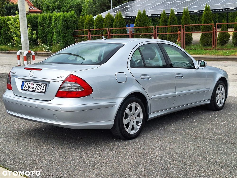 Mercedes-Benz Klasa E 200 CDI Classic DPF - 24