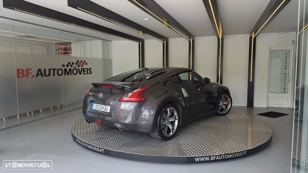 Nissan 370 Z Black Edition - 17