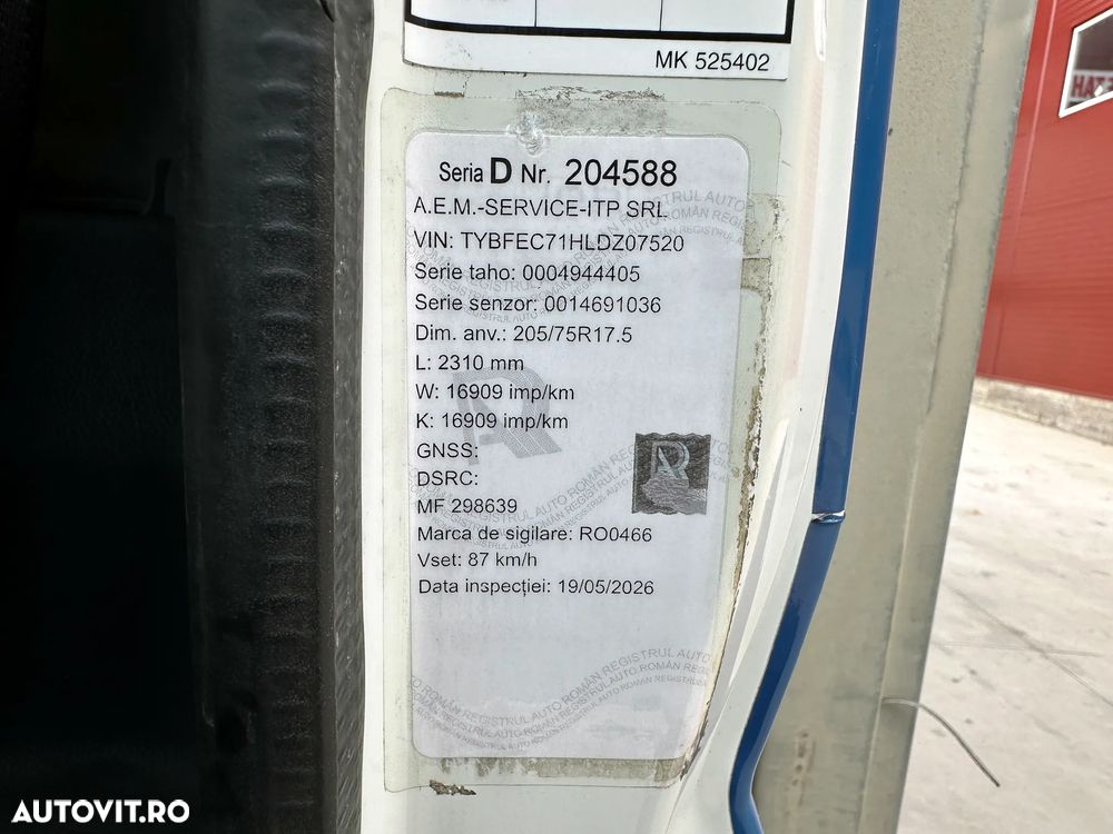 Mitsubishi Fuso Canter 7C15 - 33