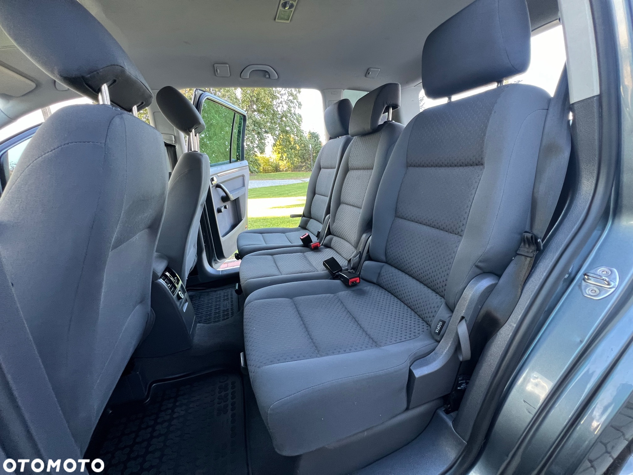 Volkswagen Touran - 14
