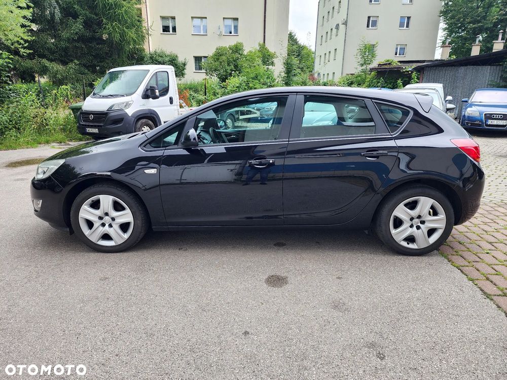 Opel Astra 1.4 Turbo Edition - 9