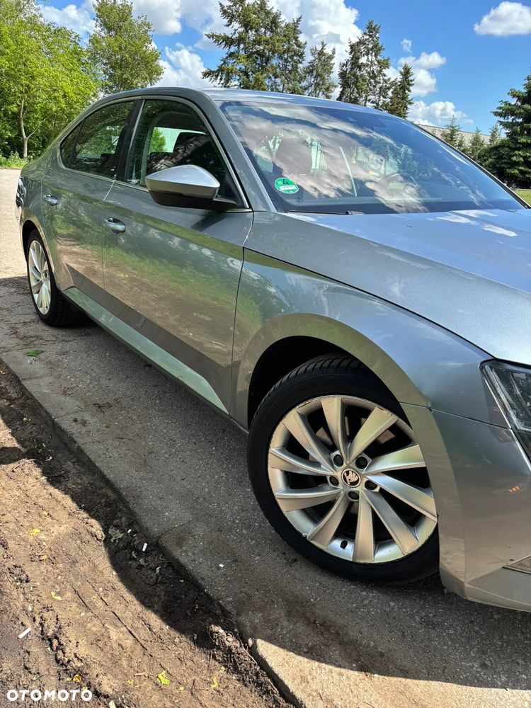 Skoda Superb 2.0 TDI Style DSG - 15