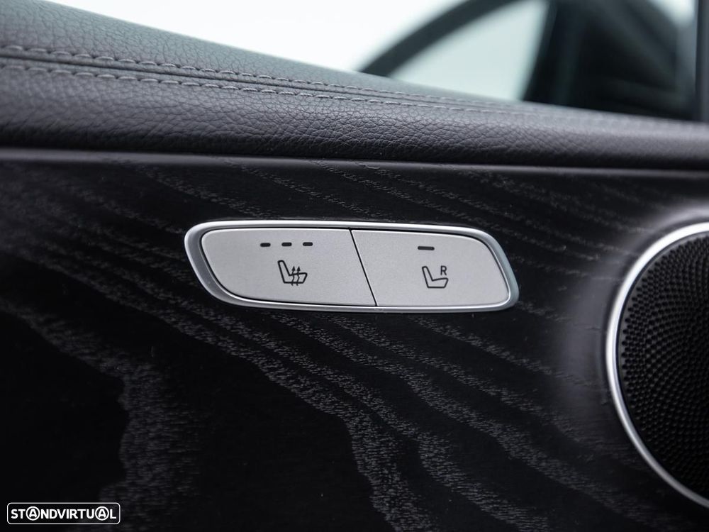 Mercedes-Benz E 300 de AMG Line - 17
