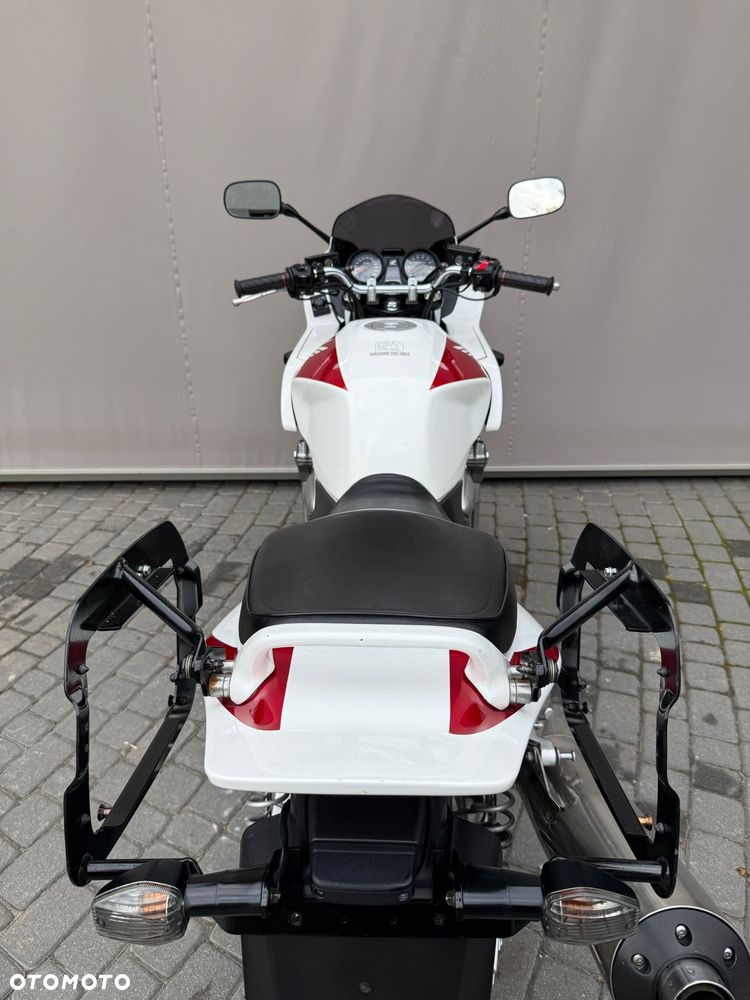 Honda CB - 23