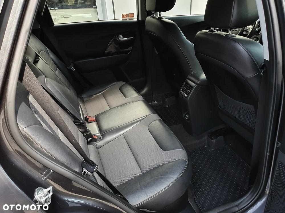 Kia Niro 1.6 GDI Hybrid L - 11