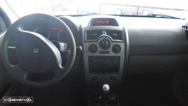 Para Peças Renault Megane Ii (Bm0/1_, Cm0/1_) - 8