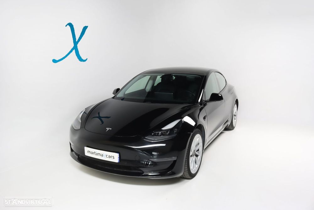 Tesla Model 3 - 3